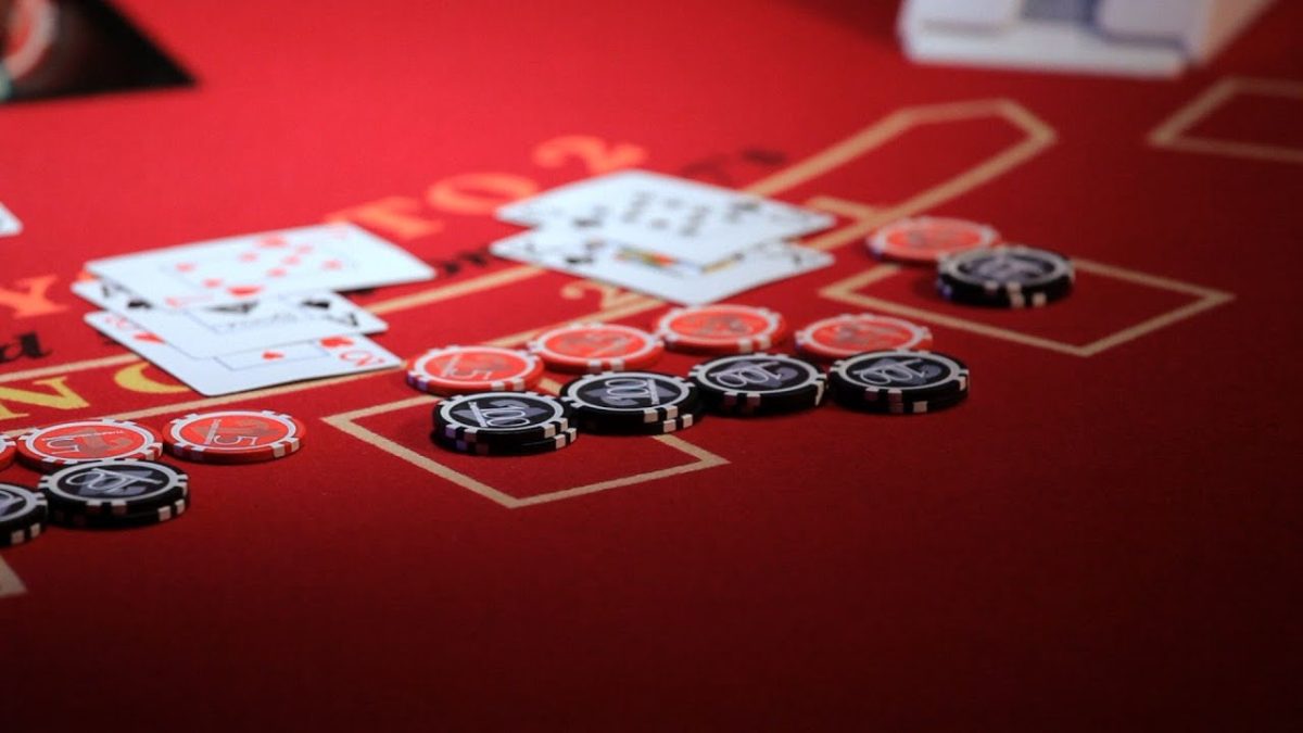 Chinh phục Blackjack chỉ với những mẹo và chiến thuật đơn giản